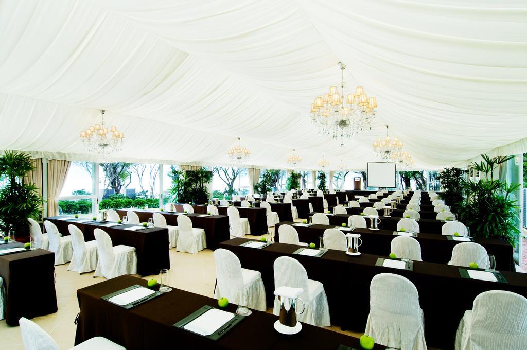 Grand Coloane Resort Macau Buitenkant foto The tent at the Four Seasons Hotel